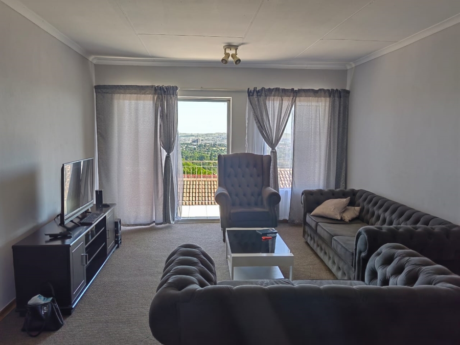 To Let 2 Bedroom Property for Rent in La Montagne Gauteng