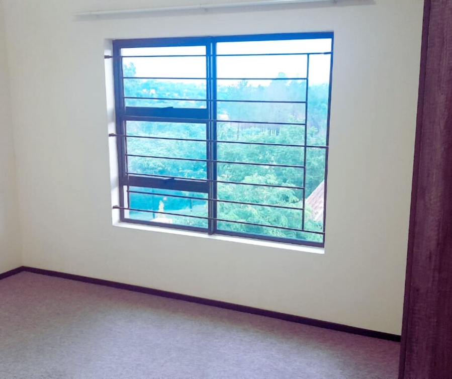 To Let 2 Bedroom Property for Rent in Helderkruin Gauteng