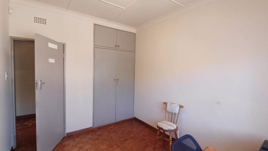 To Let 3 Bedroom Property for Rent in Linmeyer Gauteng