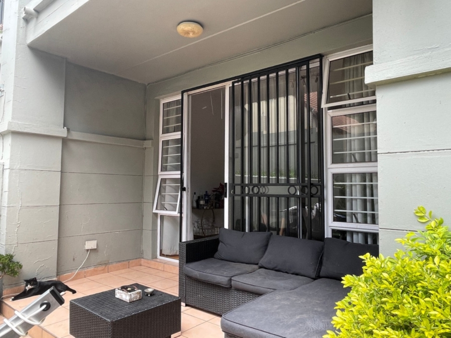 To Let 2 Bedroom Property for Rent in Bryanston Gauteng