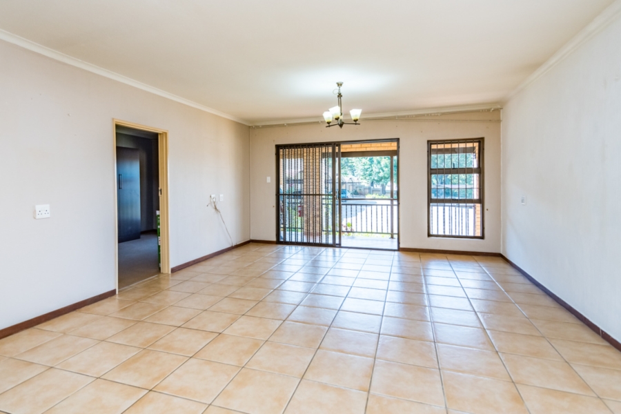 2 Bedroom Property for Sale in Monument Gauteng