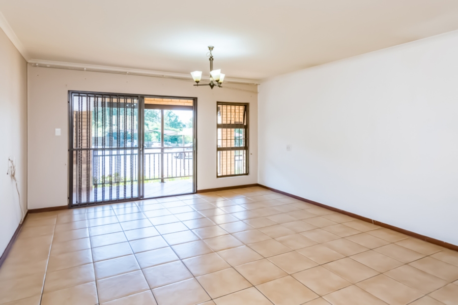 2 Bedroom Property for Sale in Monument Gauteng