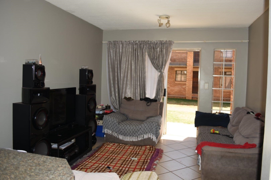 2 Bedroom Property for Sale in Wonderpark Estate Gauteng