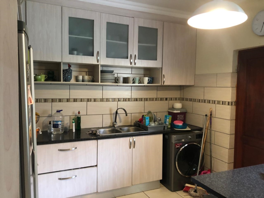 3 Bedroom Property for Sale in Olympus Ridge Gauteng