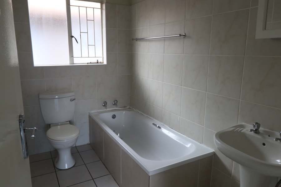 To Let 3 Bedroom Property for Rent in Terenure Gauteng