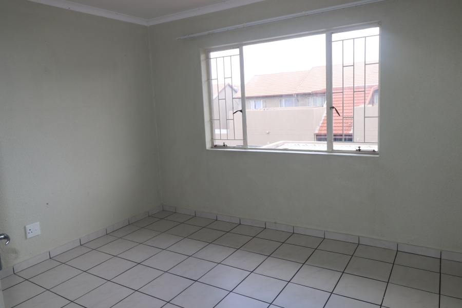 To Let 3 Bedroom Property for Rent in Terenure Gauteng