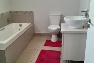 3 Bedroom Property for Sale in Blue Hills AH Gauteng