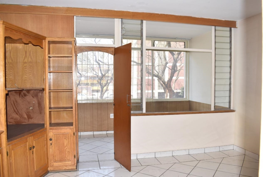 1 Bedroom Property for Sale in Pretoria Central Gauteng