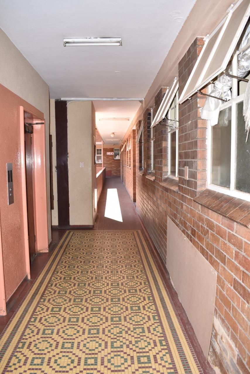 1 Bedroom Property for Sale in Pretoria Central Gauteng