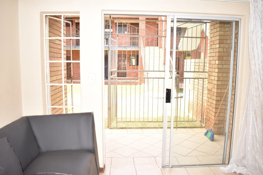 2 Bedroom Property for Sale in Wonderpark Estate Gauteng