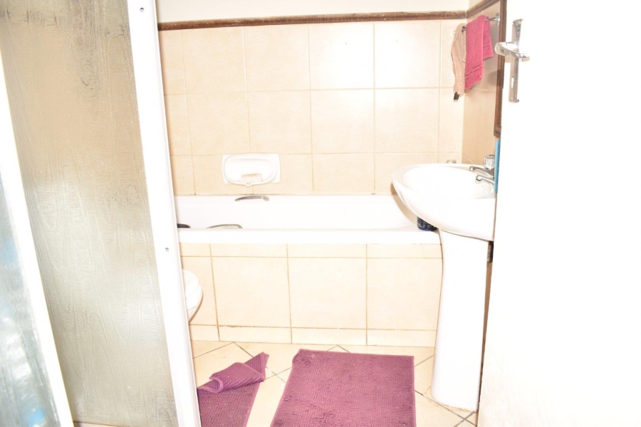 2 Bedroom Property for Sale in Wonderpark Estate Gauteng