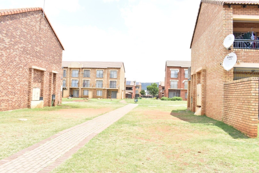 2 Bedroom Property for Sale in Wonderpark Estate Gauteng