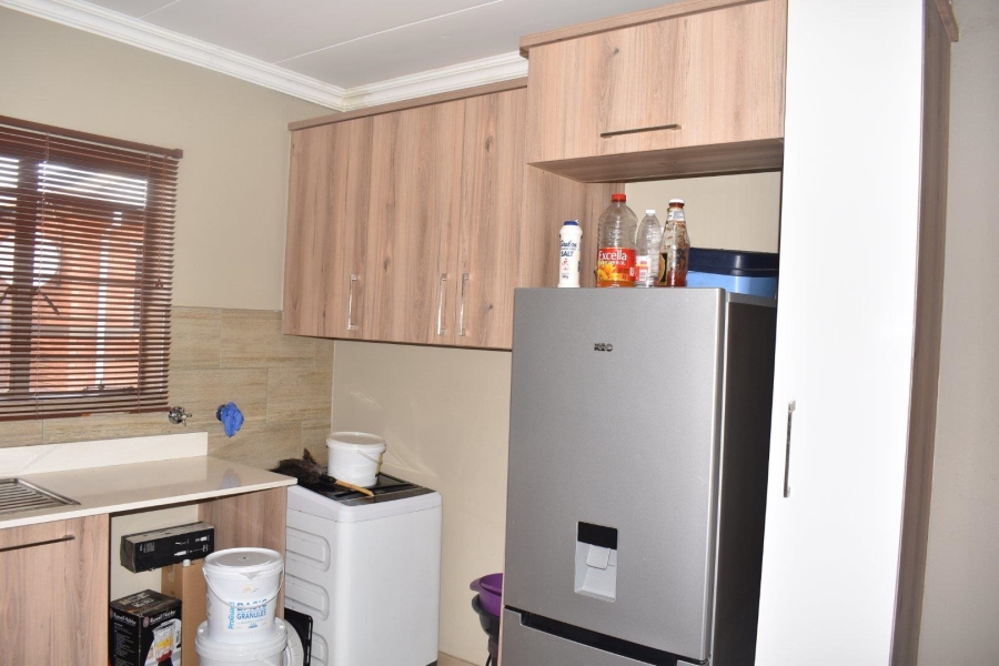 2 Bedroom Property for Sale in Andeon AH Gauteng