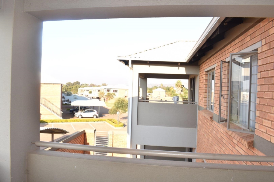 2 Bedroom Property for Sale in Andeon AH Gauteng