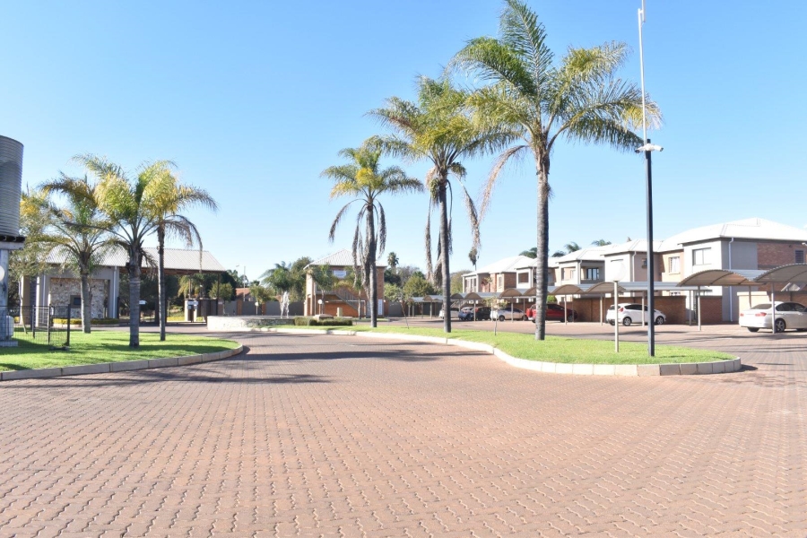 2 Bedroom Property for Sale in Andeon AH Gauteng