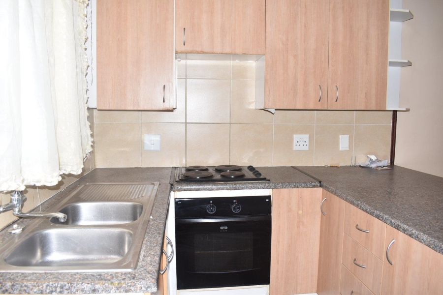 2 Bedroom Property for Sale in Wonderpark Estate Gauteng