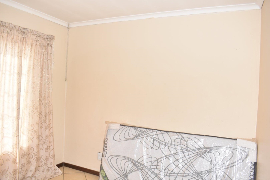 2 Bedroom Property for Sale in Wonderpark Estate Gauteng