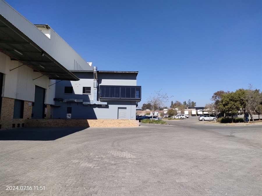 To Let commercial Property for Rent in Mostyn Park Gauteng