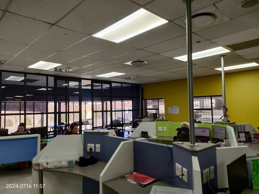 To Let commercial Property for Rent in Mostyn Park Gauteng