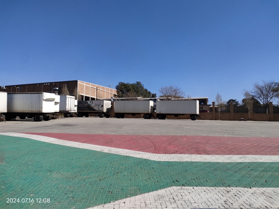 To Let commercial Property for Rent in Mostyn Park Gauteng