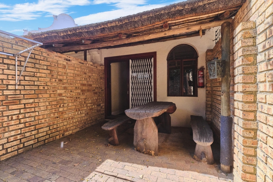 12 Bedroom Property for Sale in Monument Gauteng