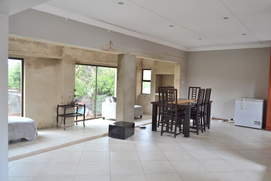 4 Bedroom Property for Sale in Thatchfield Estate Gauteng