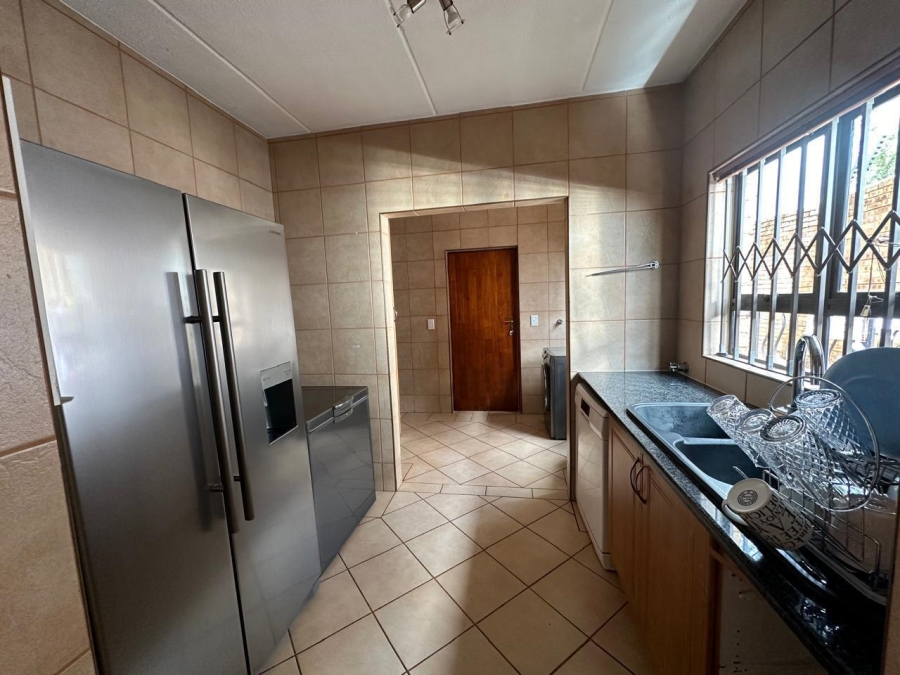 4 Bedroom Property for Sale in North Riding Gauteng