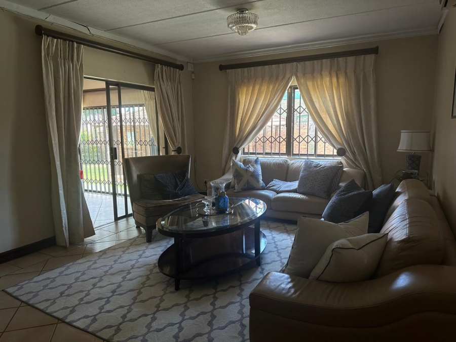 4 Bedroom Property for Sale in North Riding Gauteng