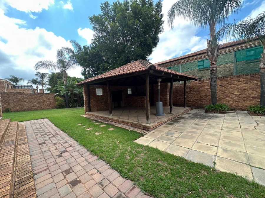 4 Bedroom Property for Sale in North Riding Gauteng