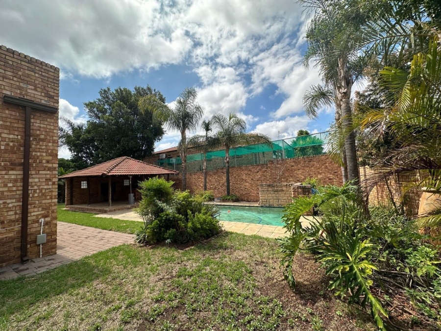 4 Bedroom Property for Sale in North Riding Gauteng