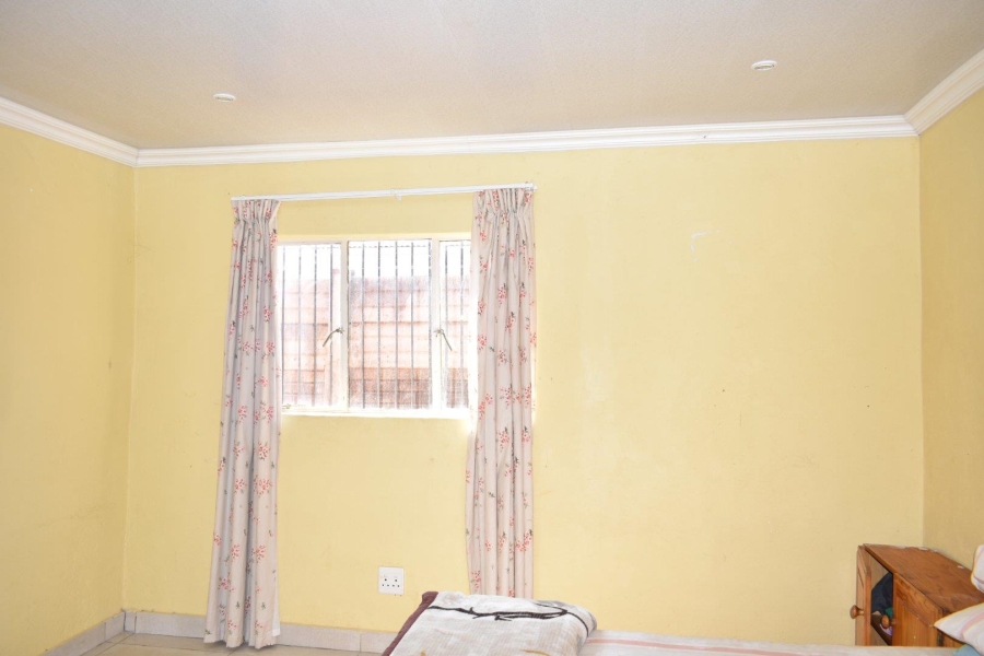 5 Bedroom Property for Sale in Booysens Gauteng