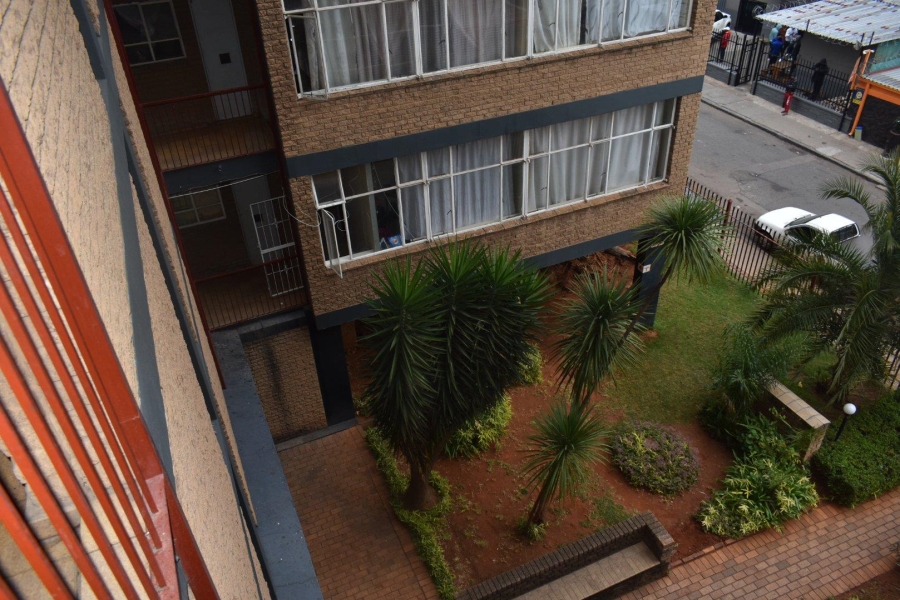 2 Bedroom Property for Sale in Sunnyside Gauteng