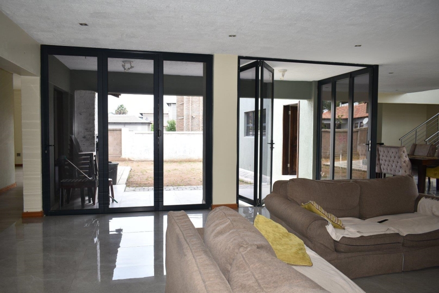 5 Bedroom Property for Sale in Savannah Country Estate Gauteng