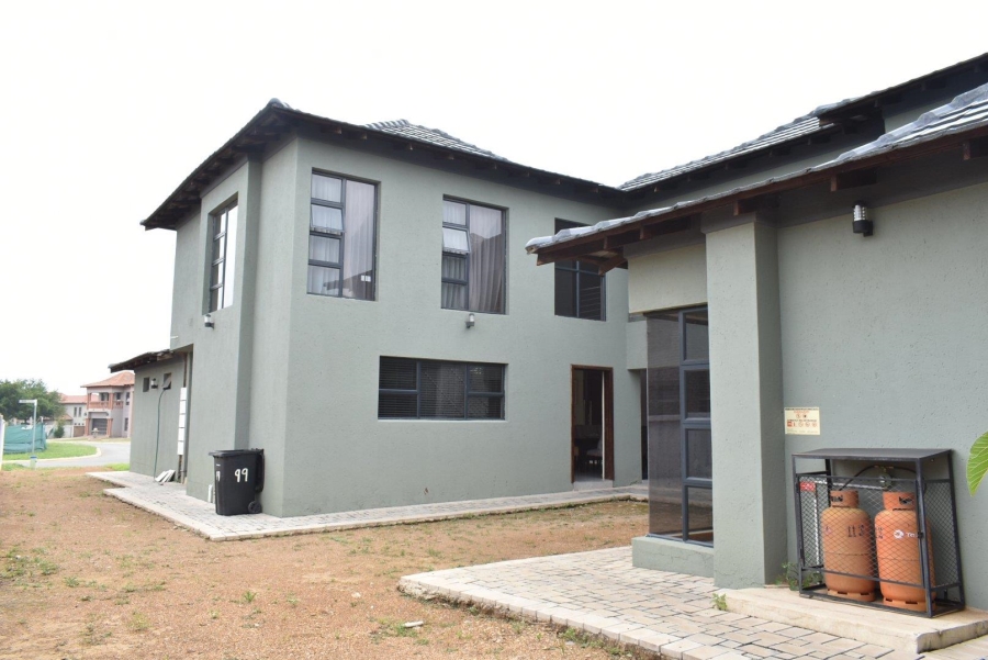 5 Bedroom Property for Sale in Savannah Country Estate Gauteng