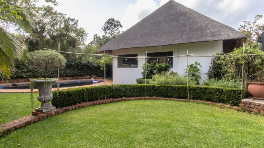 4 Bedroom Property for Sale in Faerie Glen Gauteng