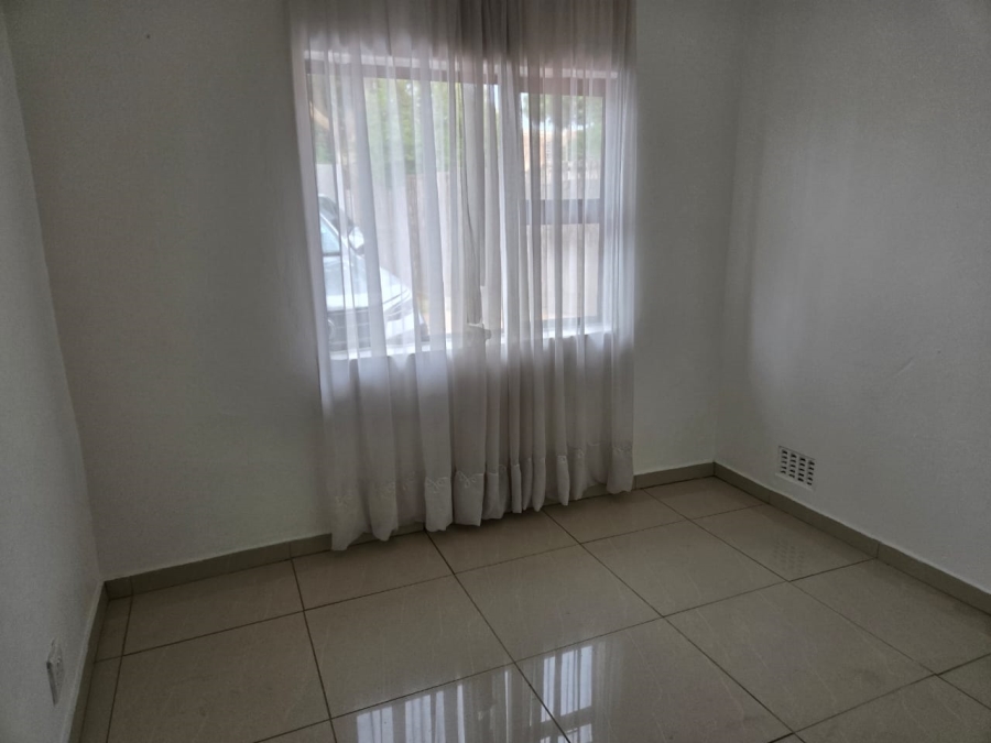 To Let 5 Bedroom Property for Rent in Norkem Park Gauteng