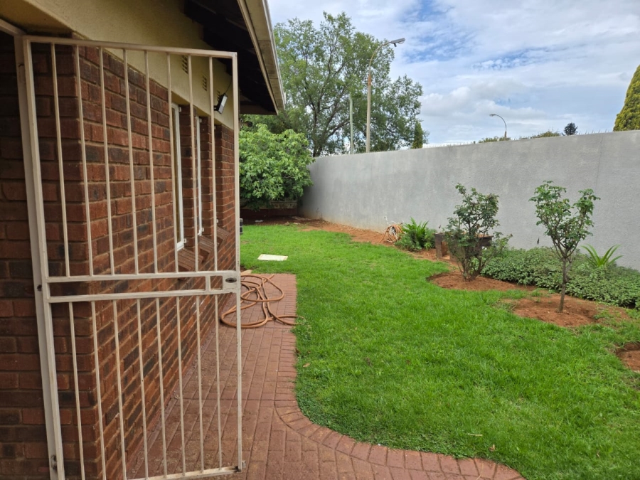 To Let 5 Bedroom Property for Rent in Norkem Park Gauteng