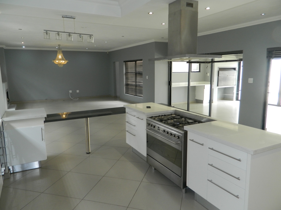 To Let 4 Bedroom Property for Rent in Silverwoods Country Estate Gauteng