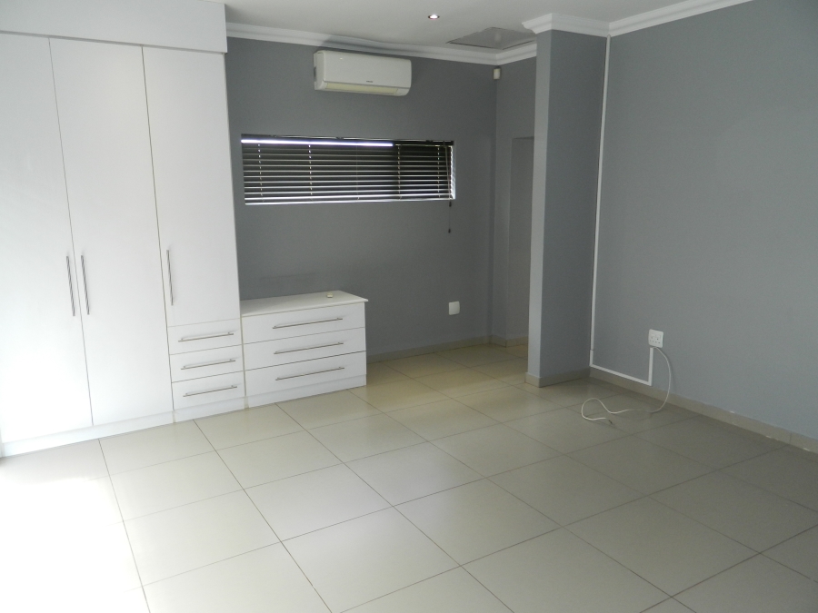 To Let 4 Bedroom Property for Rent in Silverwoods Country Estate Gauteng