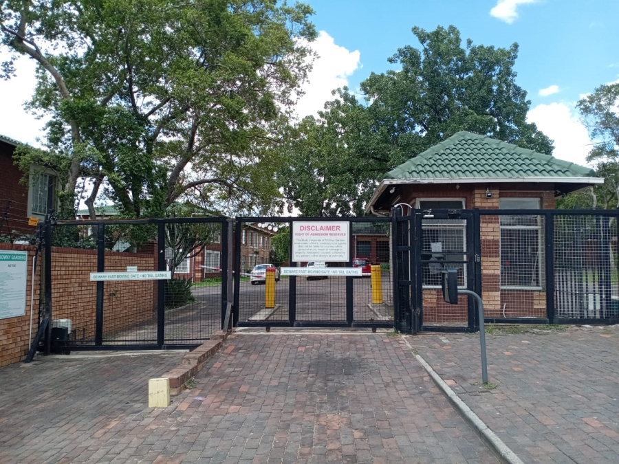 To Let 1 Bedroom Property for Rent in Halfway Gardens Gauteng