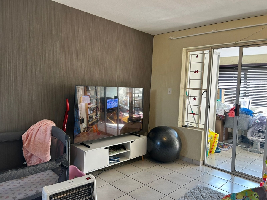 To Let 2 Bedroom Property for Rent in Discovery Gauteng