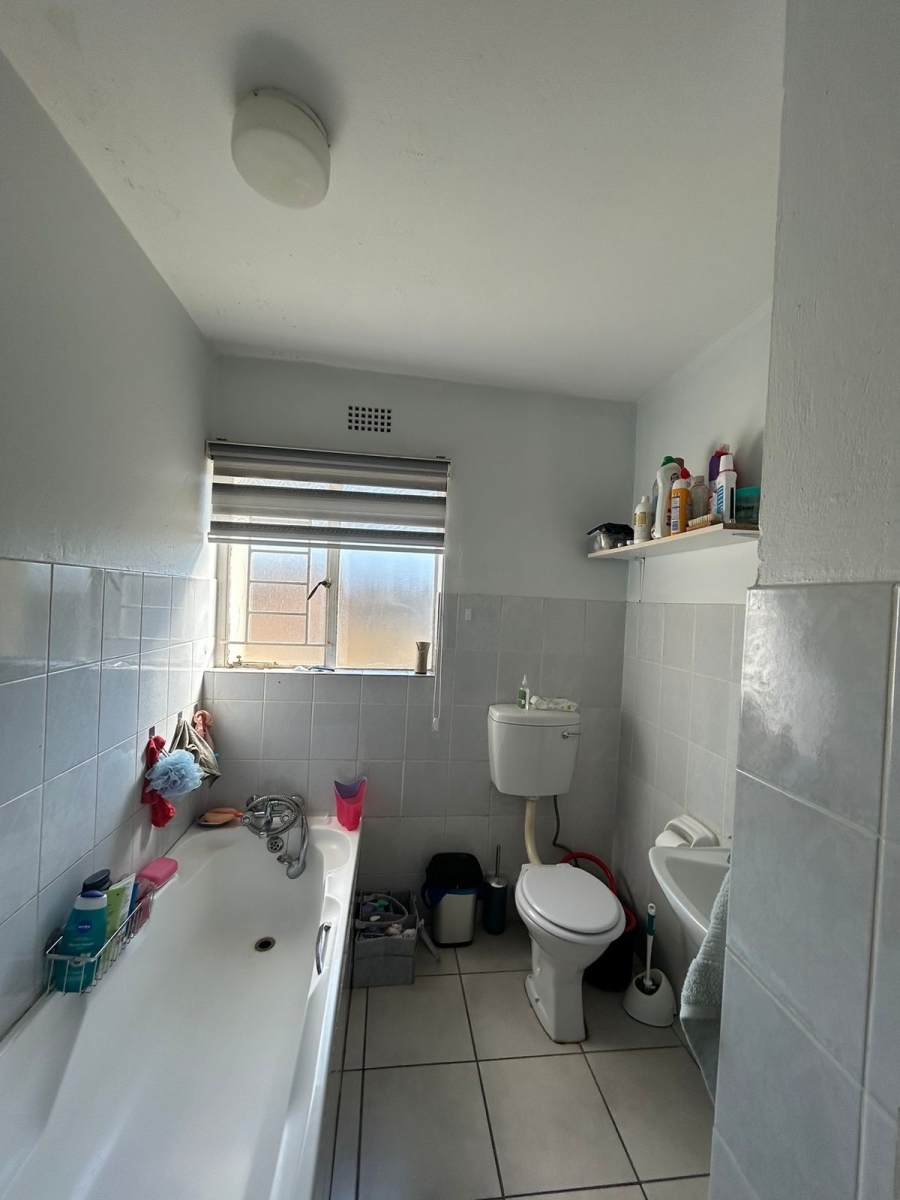 To Let 2 Bedroom Property for Rent in Discovery Gauteng