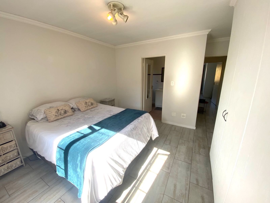 To Let 2 Bedroom Property for Rent in Bryanston Gauteng