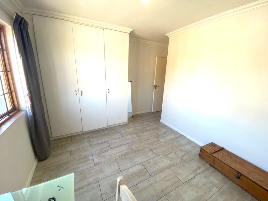 To Let 2 Bedroom Property for Rent in Bryanston Gauteng