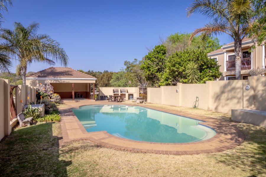 To Let 1 Bedroom Property for Rent in Robindale Gauteng