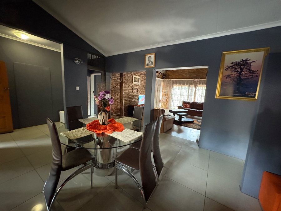 4 Bedroom Property for Sale in Theresa Park Gauteng