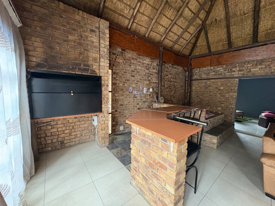 4 Bedroom Property for Sale in Theresa Park Gauteng