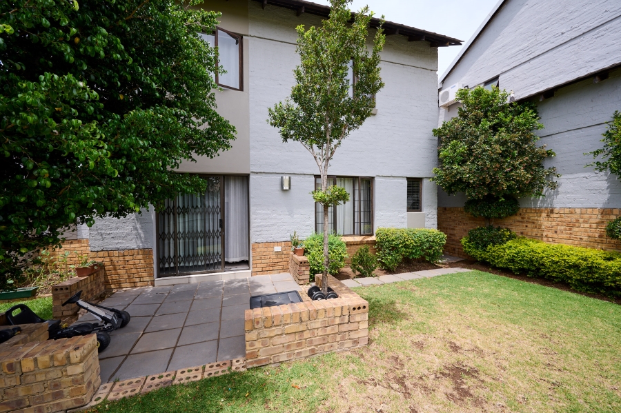 3 Bedroom Property for Sale in Halfway Gardens Gauteng