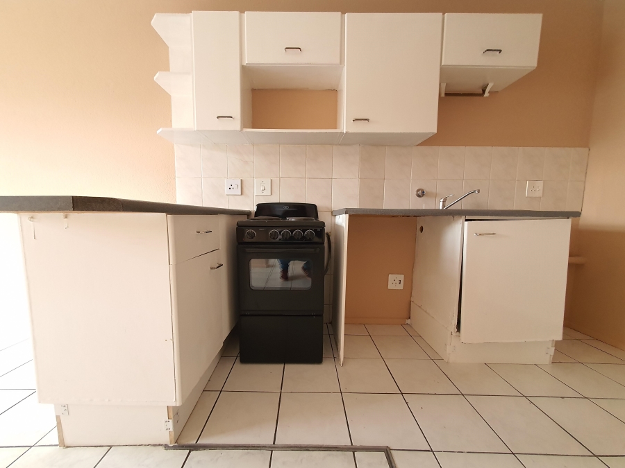 To Let 2 Bedroom Property for Rent in Florentia Gauteng