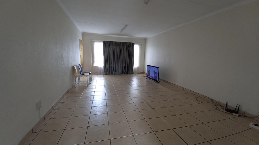 To Let 2 Bedroom Property for Rent in New Redruth Gauteng